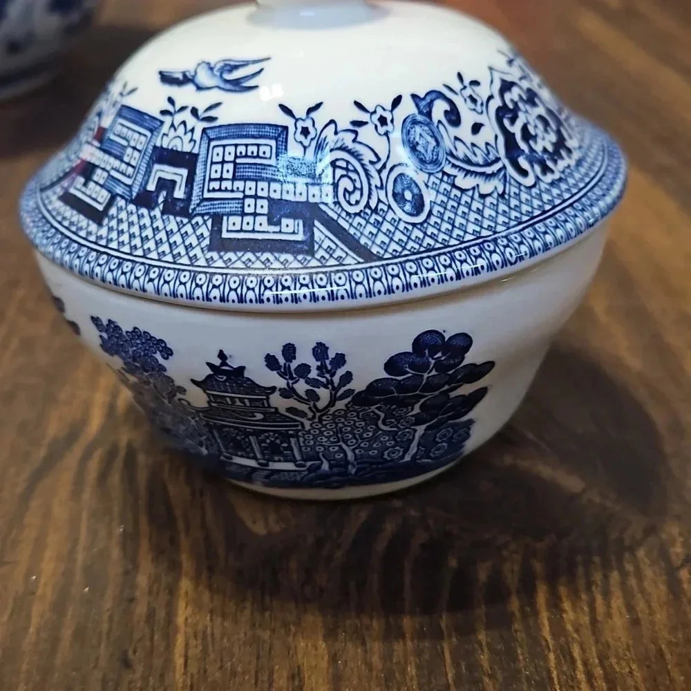 VINTAGE CHURCHILL SUGAR BOWL - Picture 4 of 6
